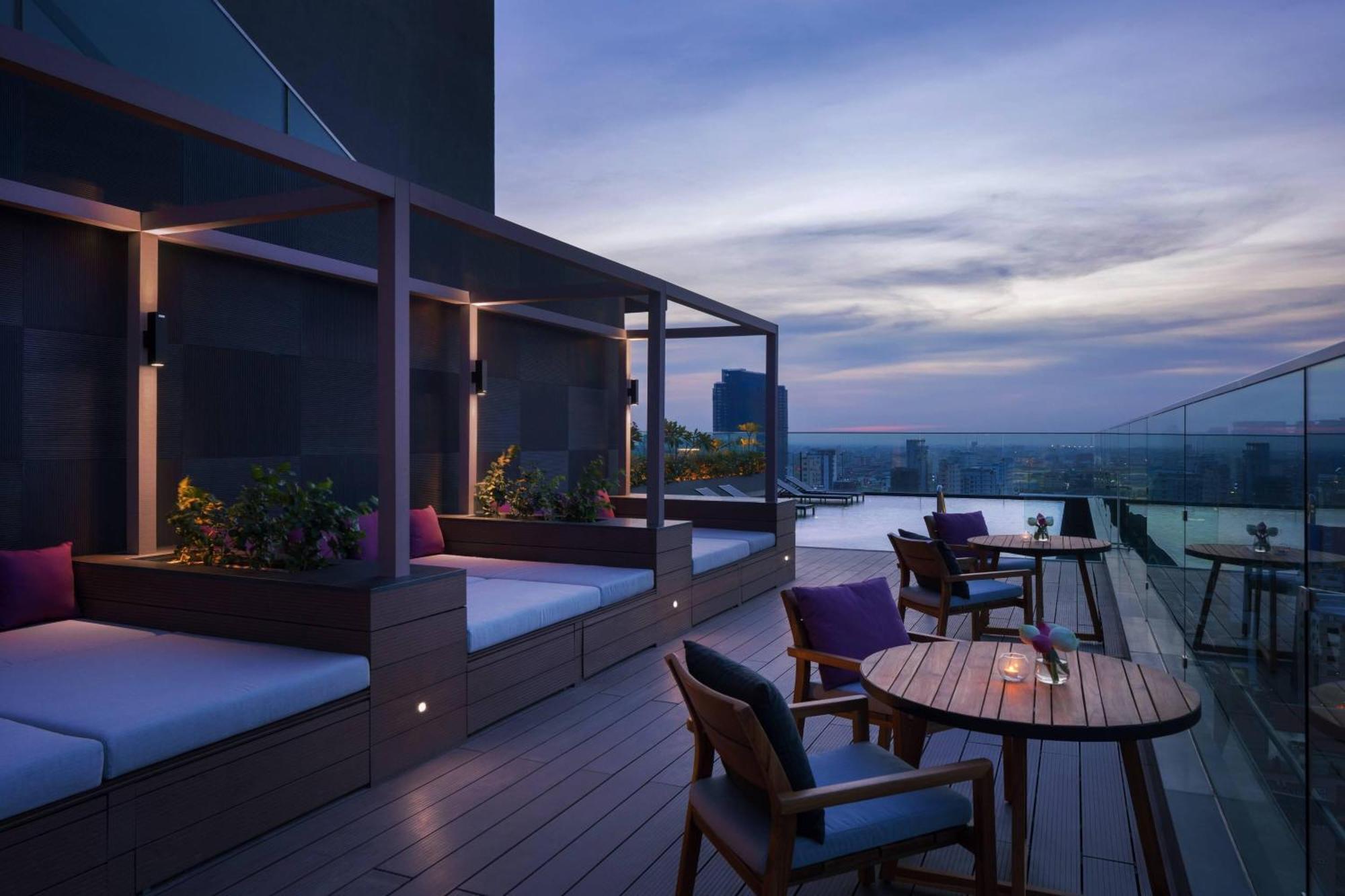 Courtyard By Marriott Phnom Penh Hotel Kültér fotó