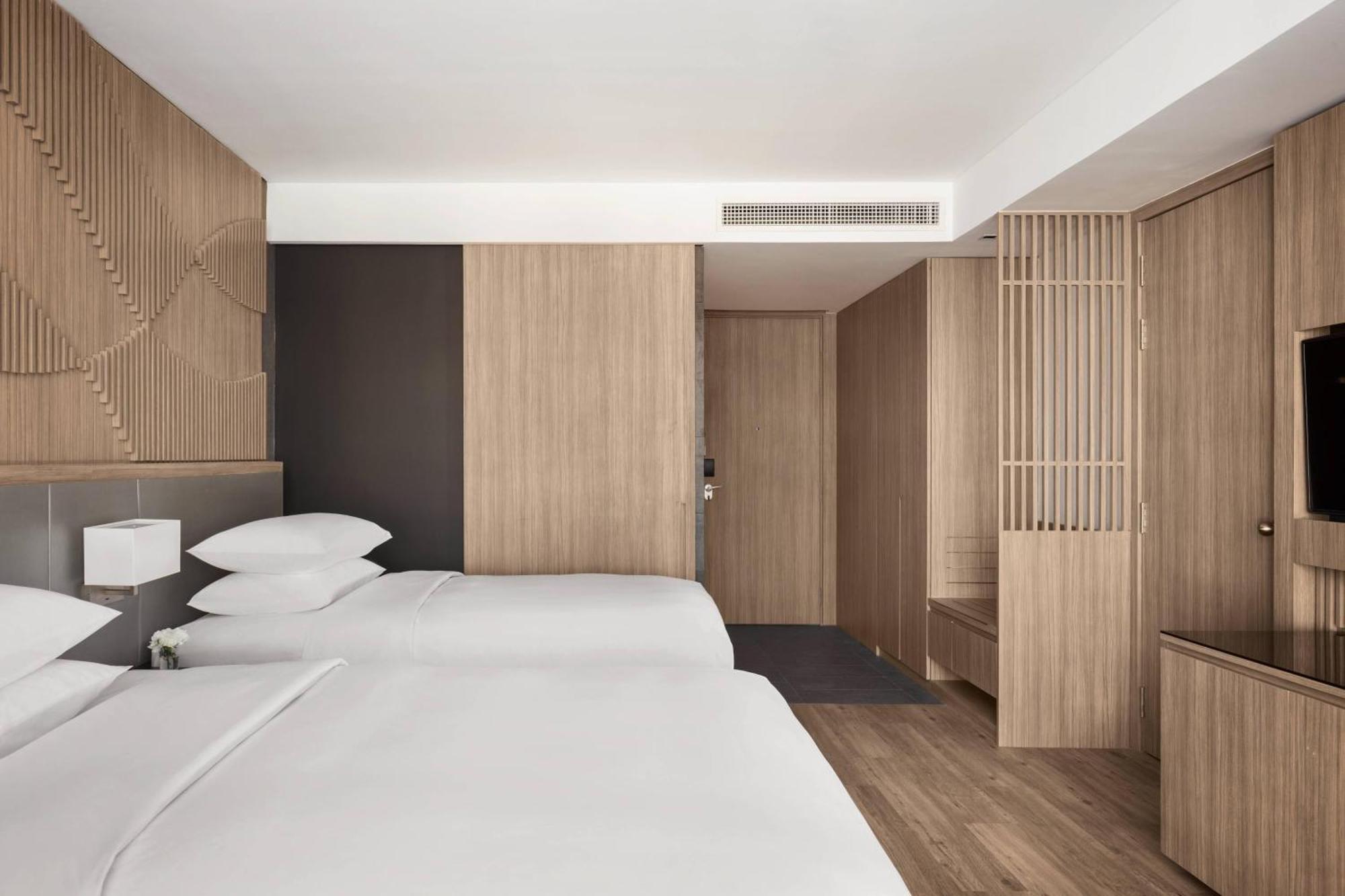 Courtyard By Marriott Phnom Penh Hotel Kültér fotó