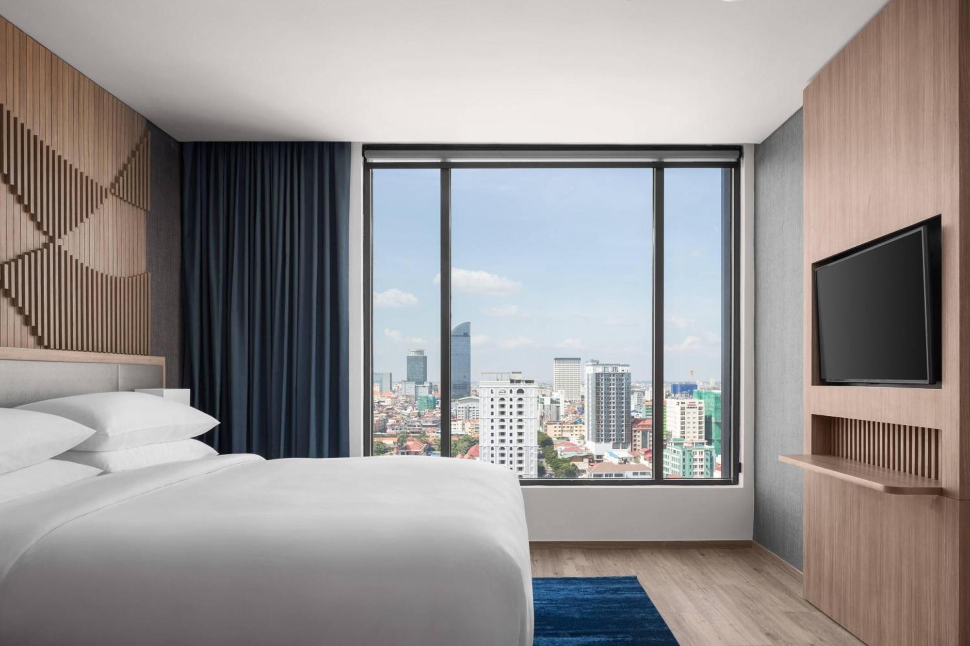 Courtyard By Marriott Phnom Penh Hotel Kültér fotó