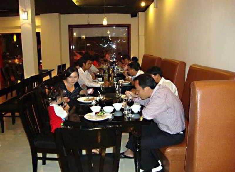 Courtyard By Marriott Phnom Penh Hotel Kültér fotó